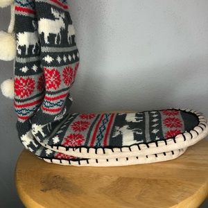 Lazy One Mukluks slippers s/m